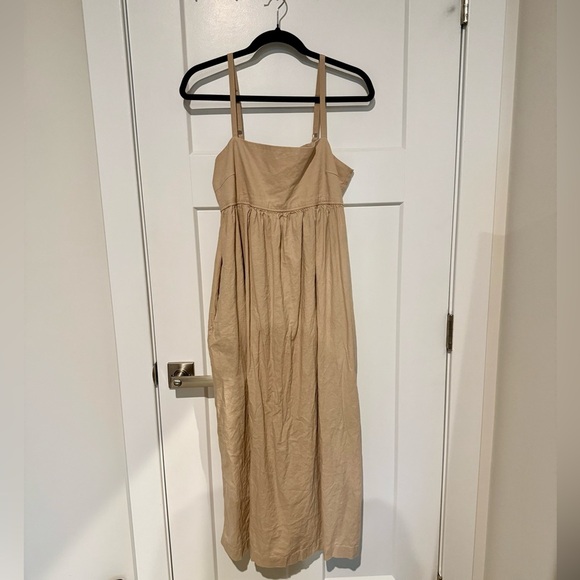 Uniqlo Tan and brown linen maxi dress with adjustable straps and pockets - Picture 2 of 4